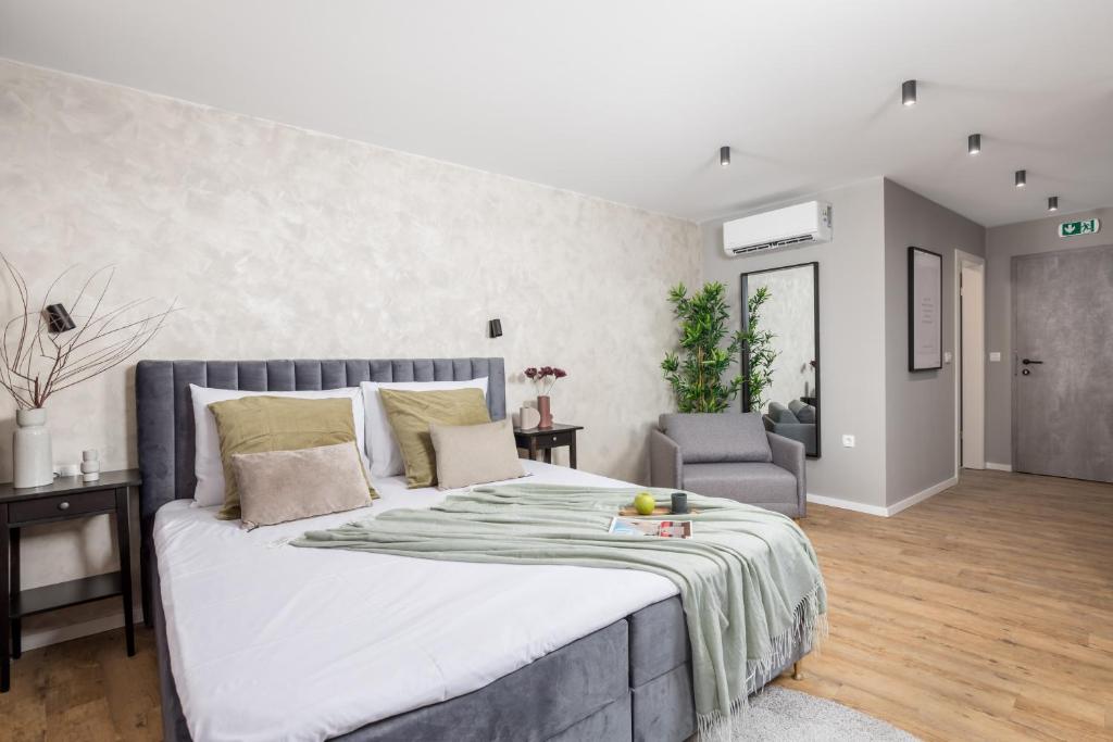 Molo Longo - Central Apartments & Rooms - Deluxe Studio -Fiorella La Guardije 13街，5楼