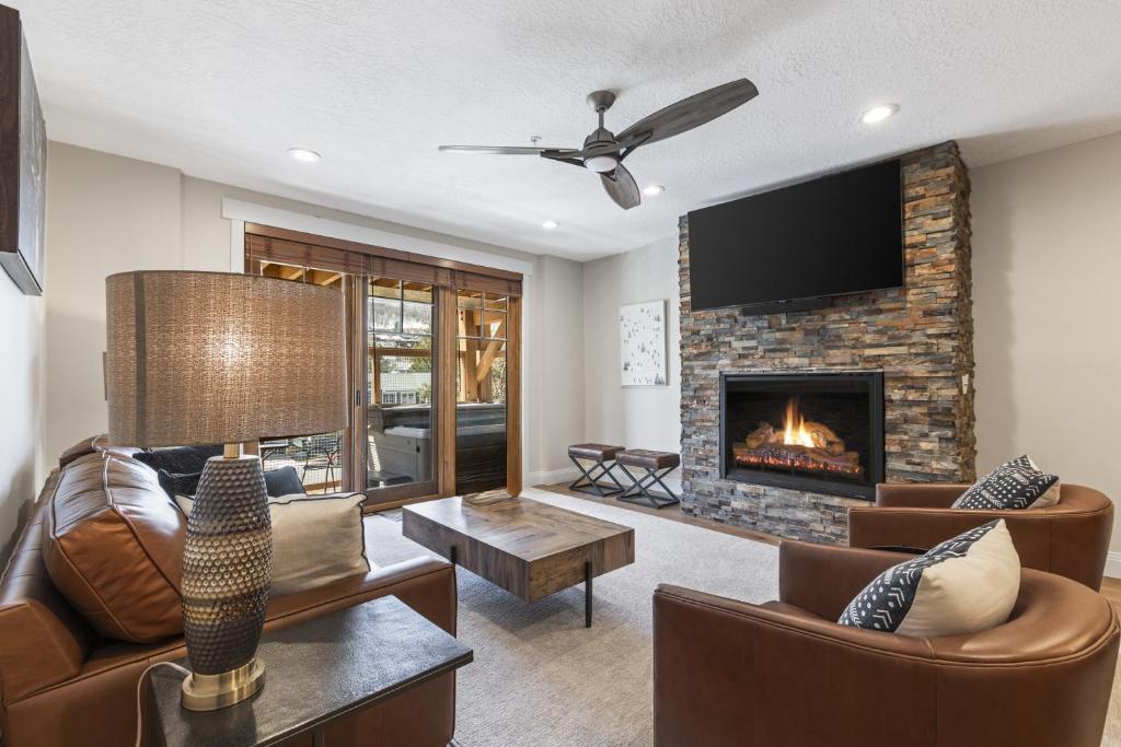 Posezení v ubytování TOWN POINTE B204 condo