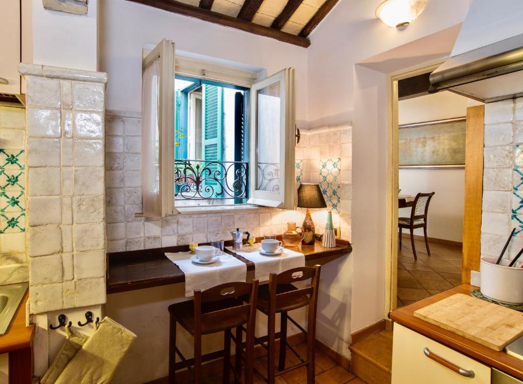 Posedenie v ubytovaní Trevi fountain apartment
