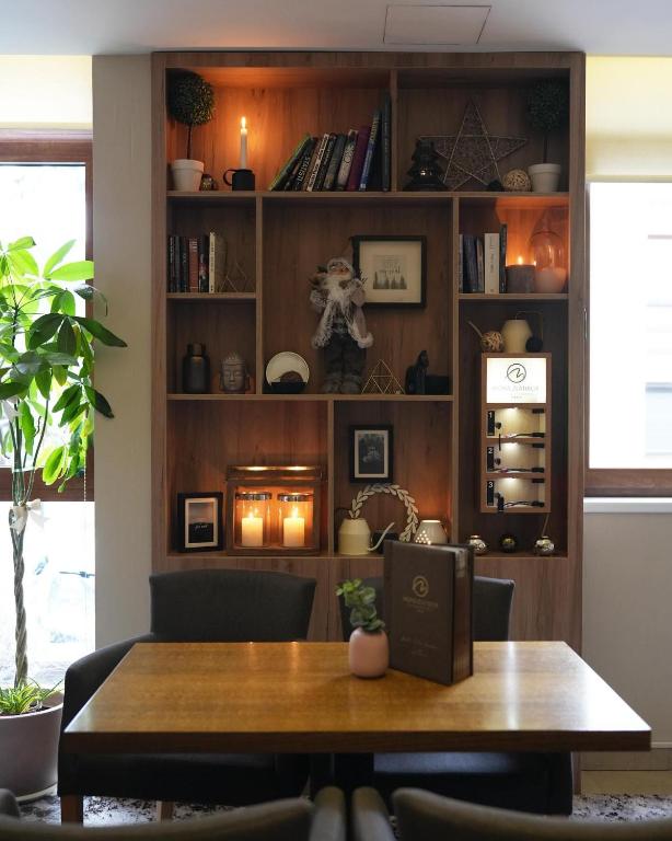 Hotel Mons - Resim 18