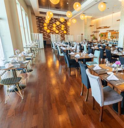 Un restaurante u otro lugar para comer en MDS Hotel Concepción