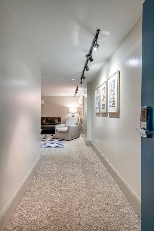 Nashville Riverfront Lofts - Downtown Deluxe King Suite Con Cucina - Unità 6