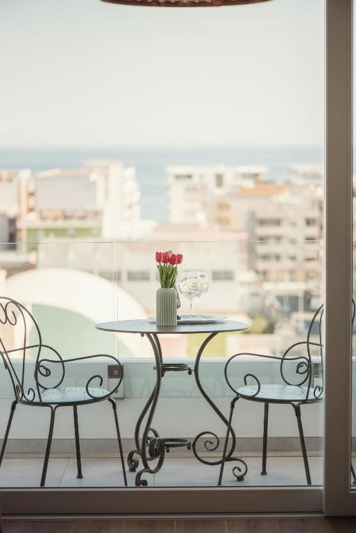 A balcony or terrace at Eyes on the sea - Suite deluxe vista mare