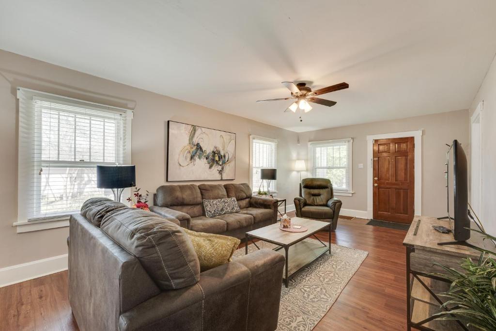 DogFriendly Springfield Home Less Than 1 Mi to MSU!, Springfield (updated prices 2024)