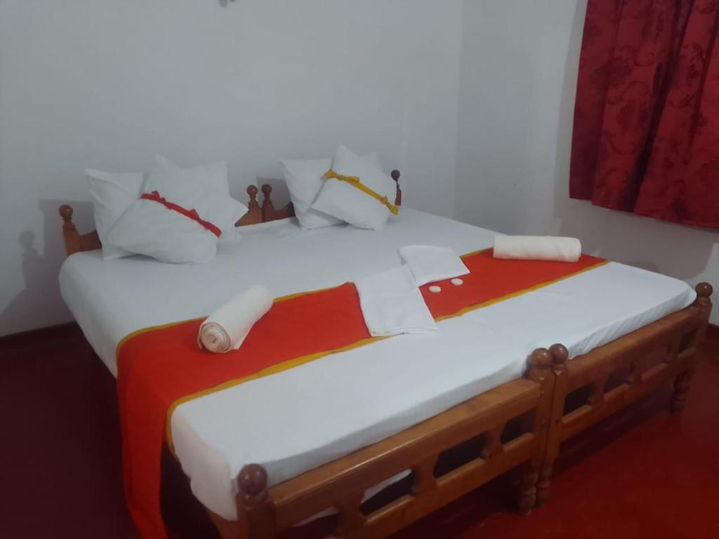 Postel nebo postele na pokoji v ubytování Beach Walk Villa