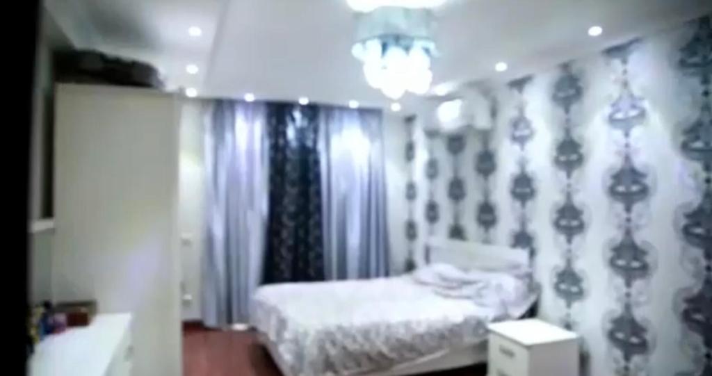 Postel nebo postele na pokoji v ubytování فيلا بالشيخ زايد