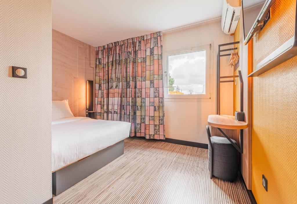 B&B HOTEL Mulhouse Sausheim - Chambre Double - Accès Personnes Handicapées