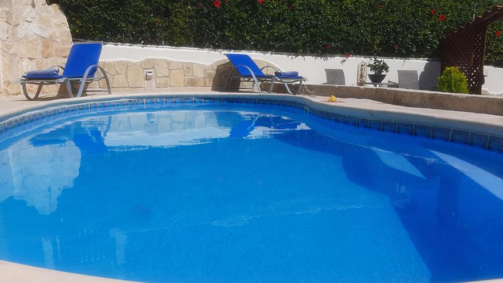 Bassein majutusasutuses Villa Best Holiday- breathtaking sea views, amazing garden, private pool, BBQ, next to CORAL BAY, Lower Peyia, Paphos või selle lähedal