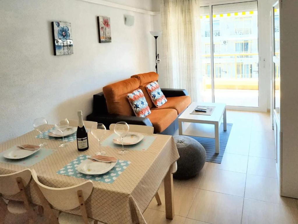 Posezení v ubytování Modern Apartment in Salou with Shared Pool