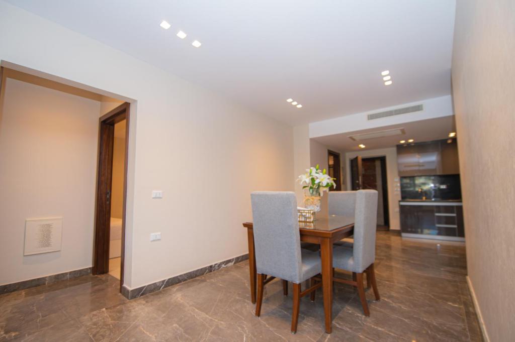 Kuchyň nebo kuchyňský kout v ubytování Elegance Tower