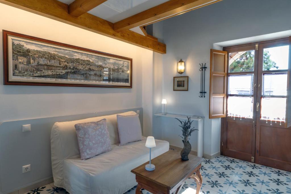 Posezení v ubytování Villa Patmos Netia - Location Xoxlakas