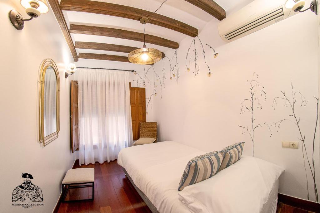 Casa de la Mezquita y Casa de Carretas MeninasCollection - 4