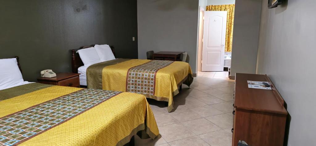 Texas Inn and Suites RGV photo