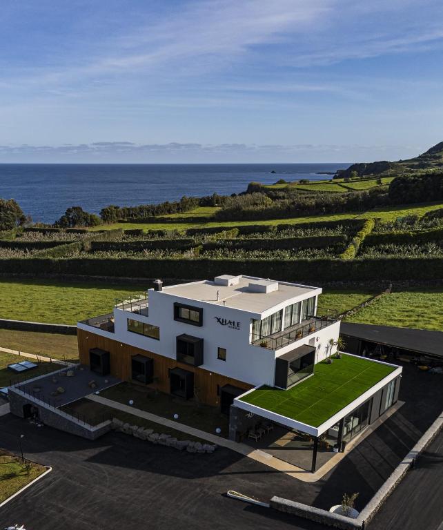 Xhale Azores - Resim 15