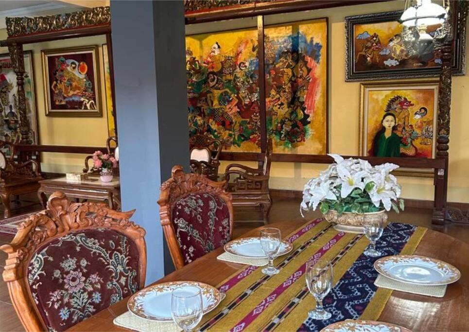 Area tempat duduk di Sekar Wangi Homestay