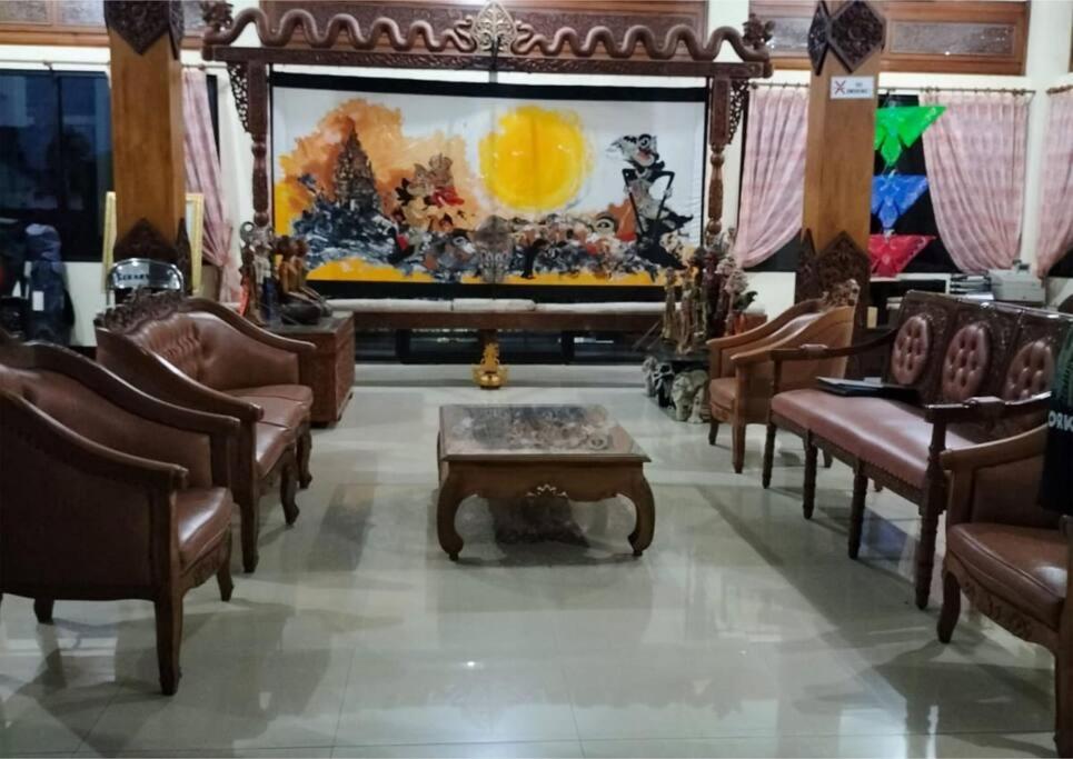 Area tempat duduk di Sekar Wangi Homestay