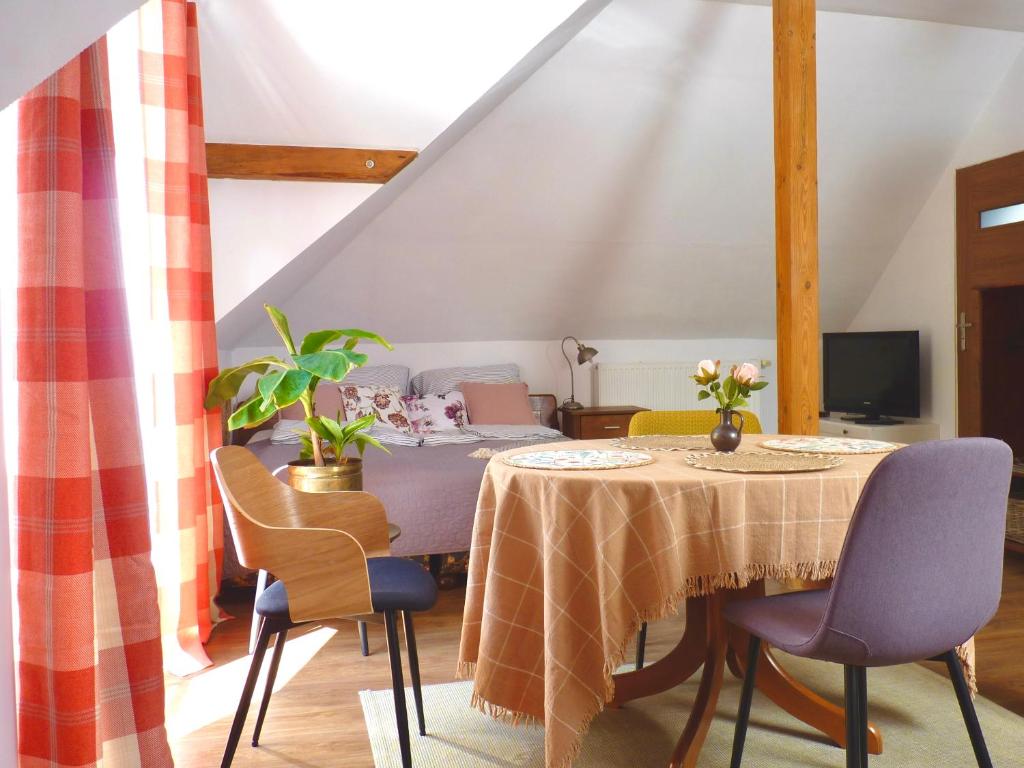 Ptasi Ogród - Habitación Familiar Con Baño