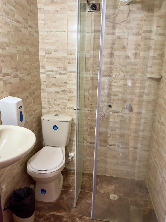 Koupelna v ubytování Hostal Inn II Rionegro