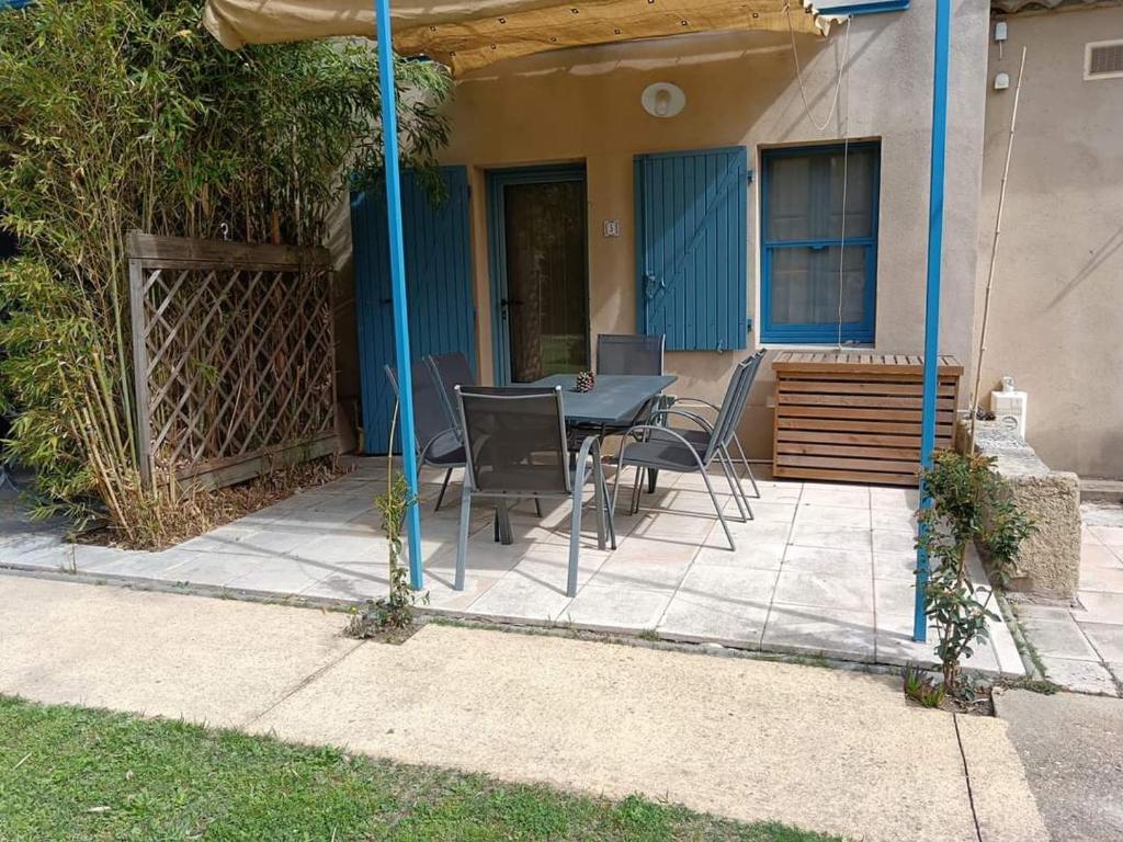 Mas de la Tour Carbonnière - Apartamento Con Vista A La Piscina