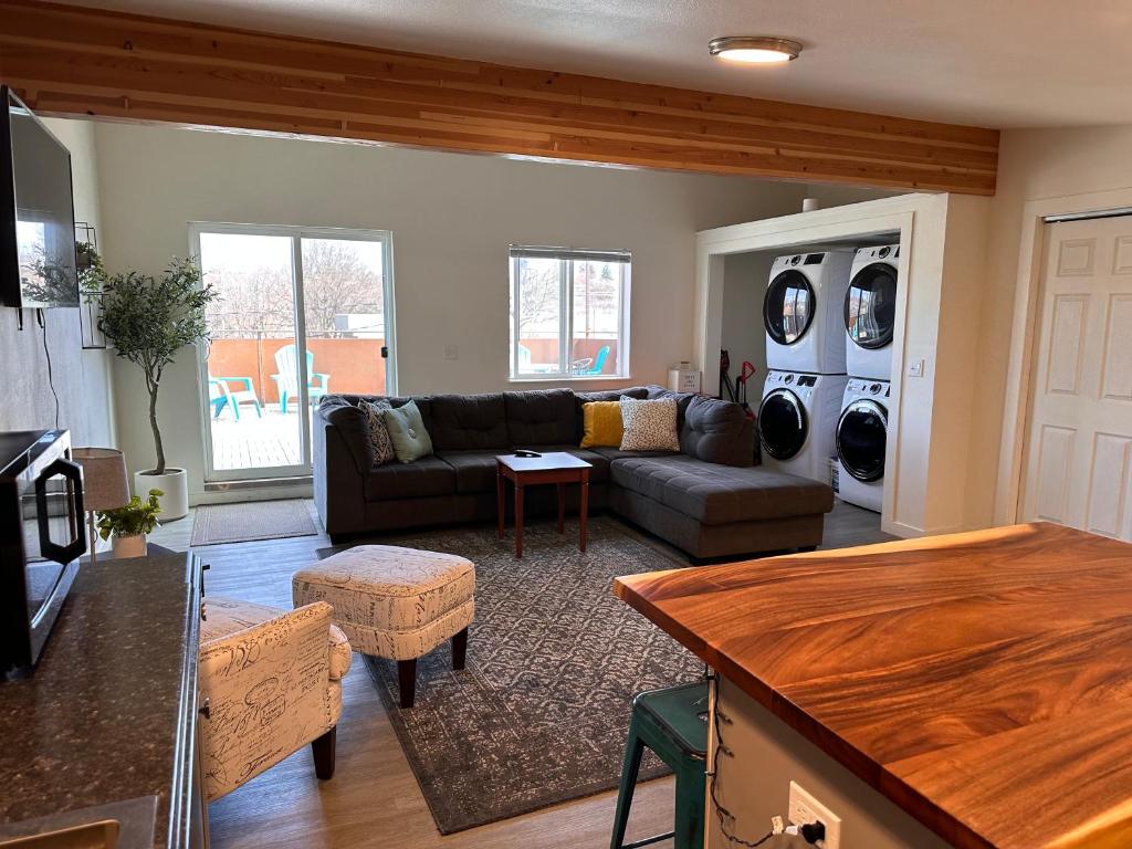 The Asbury House Guest Rentals photo
