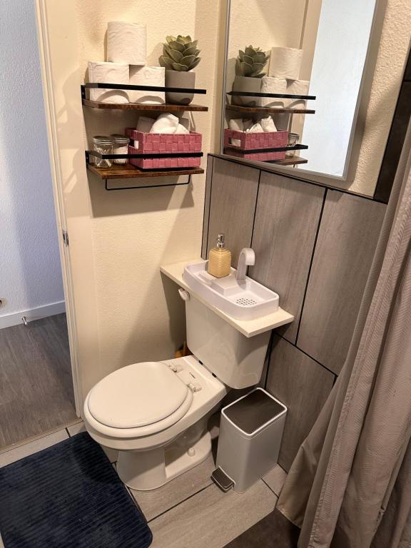 The Asbury House Guest Rentals photo