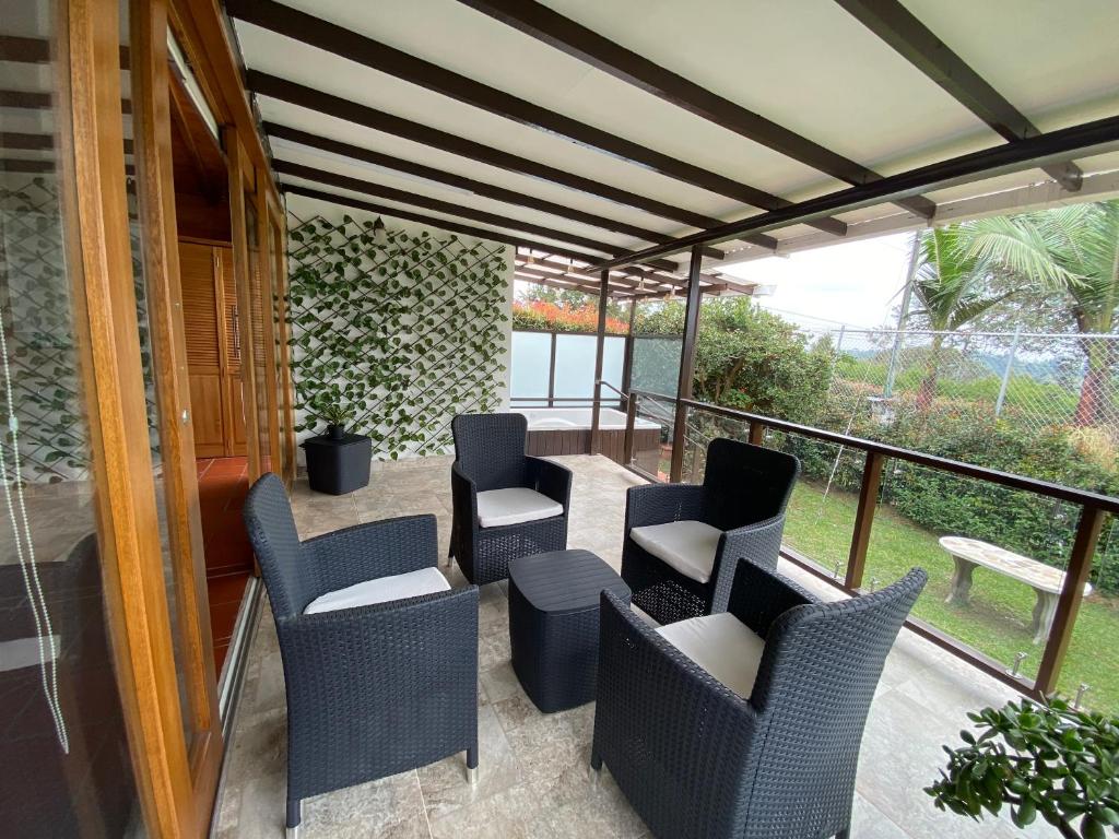 Posezení v ubytování Finca Hotel 12 Palmas- Aeropuerto JMC