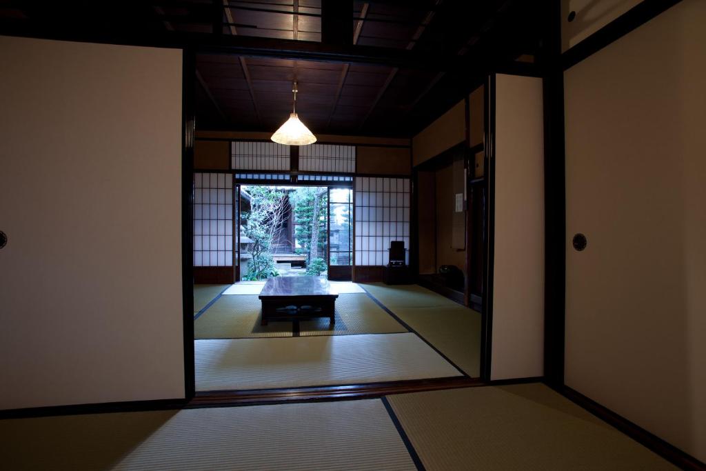 Posezení v ubytování 町宿枩邑 まつむら