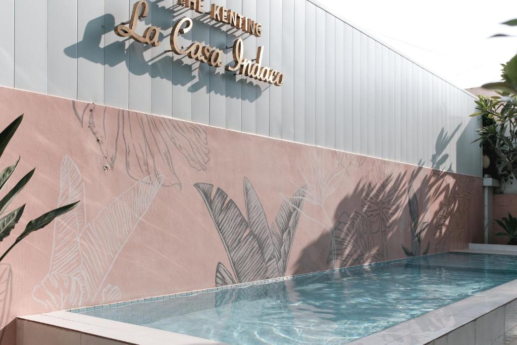 Bazén v ubytování 沉靛旅宿 La Casa Indaco 墾丁夢幻島Villa nebo v jeho okolí
