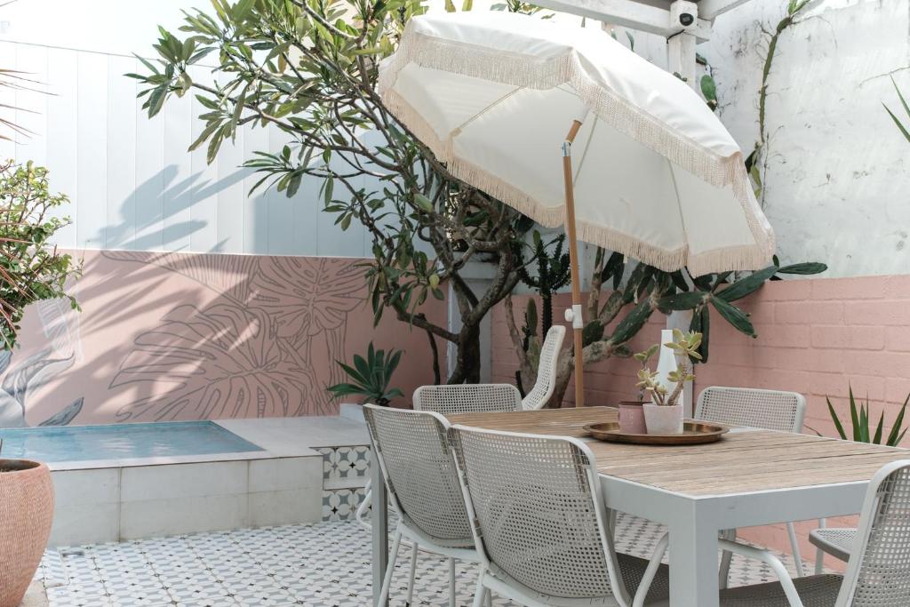 Fotografie z fotogalerie ubytování 沉靛旅宿 La Casa Indaco 墾丁夢幻島Villa v destinaci Sigou
