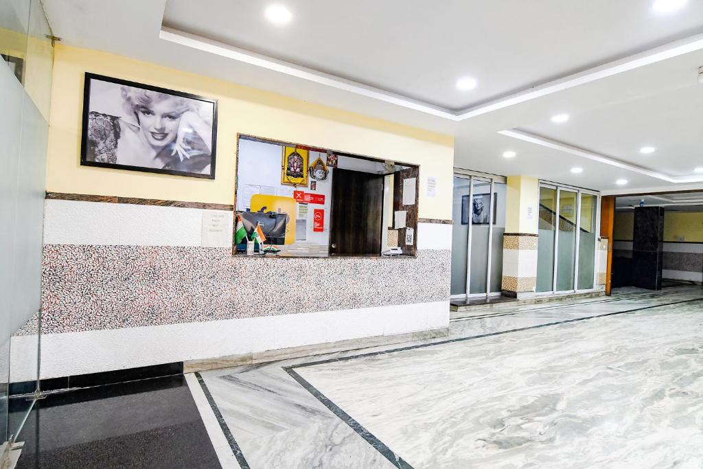Vstupní hala nebo recepce v ubytování FabHotel Saltlake Palace - Nr Anandlok Hospital