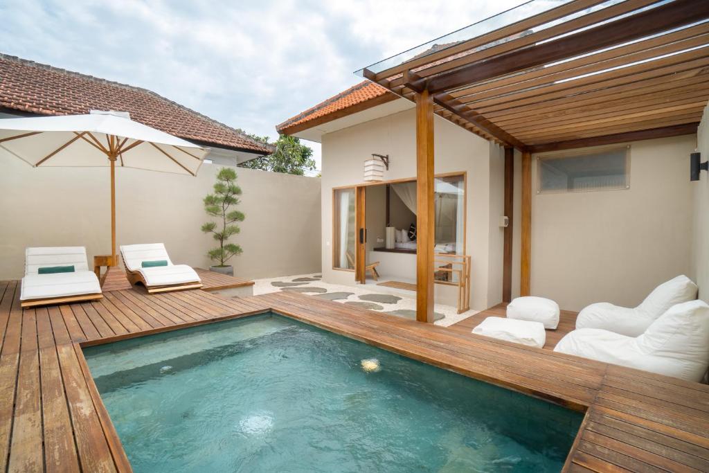 Bazén v ubytování IKIGAI Uluwatu Beach nebo v jeho okolí