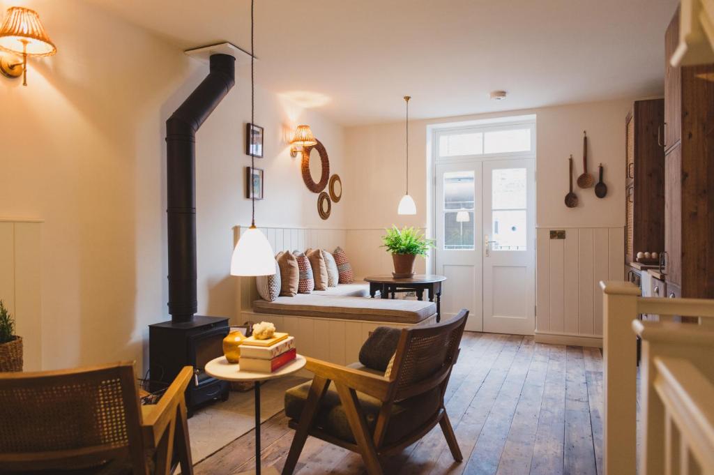 Istumisnurk majutusasutuses Buckingham Mews_Stone Cottage 4