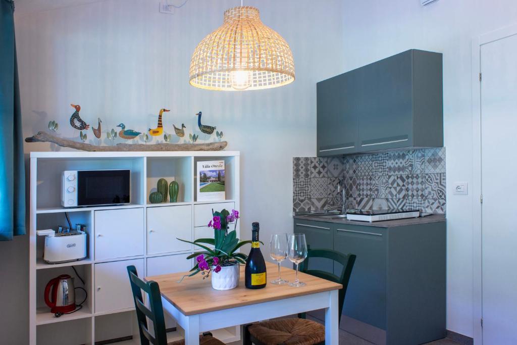 Een keuken of kitchenette bij Villa Onedo