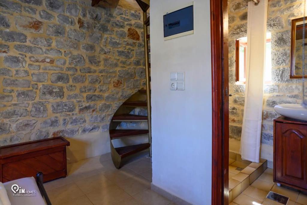 Foto sihtkohas Khalíkia asuva majutusasutuse Faskomilo Stone House On The Beach galeriist