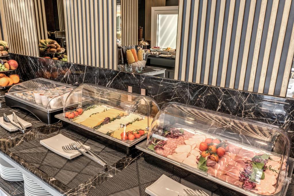 CC Palace Hotel - Resim 10