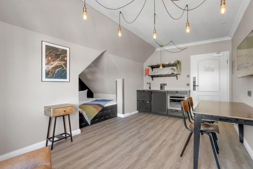 ODDSSON Downtown Hotel - Resim 41