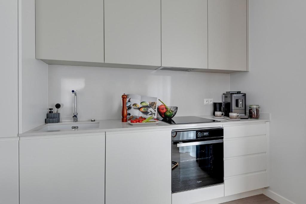 Gdańsk Old Town Scala E suites with Parking by Lion Apartments - 11