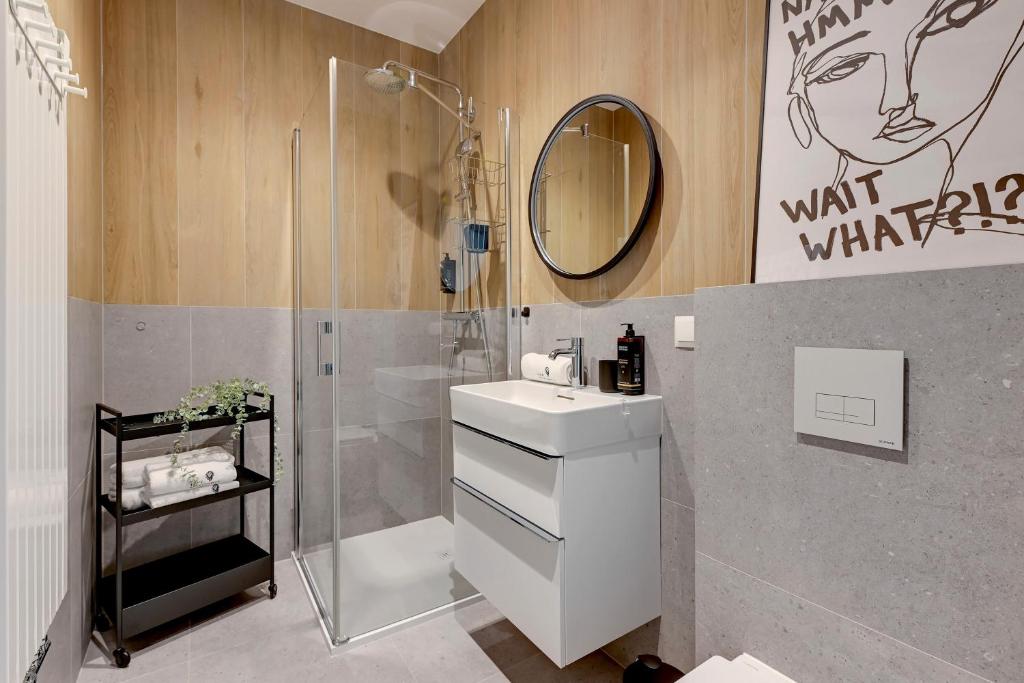 Gdańsk Old Town Scala E suites with Parking by Lion Apartments - 18