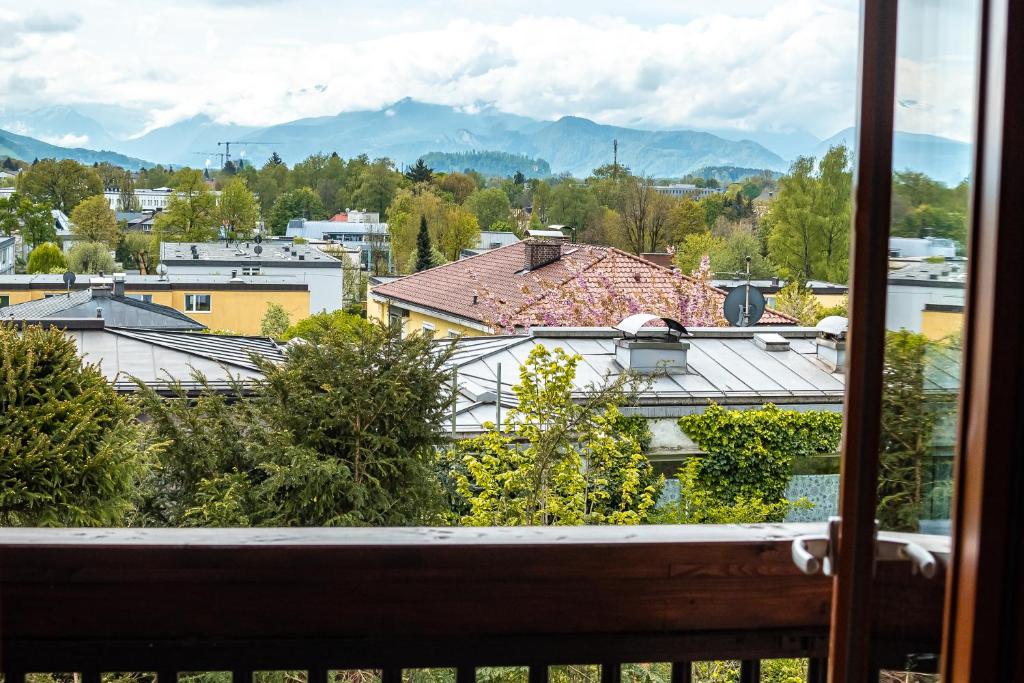 Widok na góry z tego hotelu