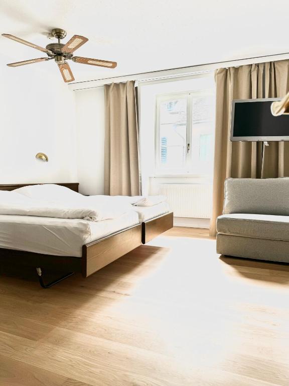 ROESLI Guest House - Resim 19