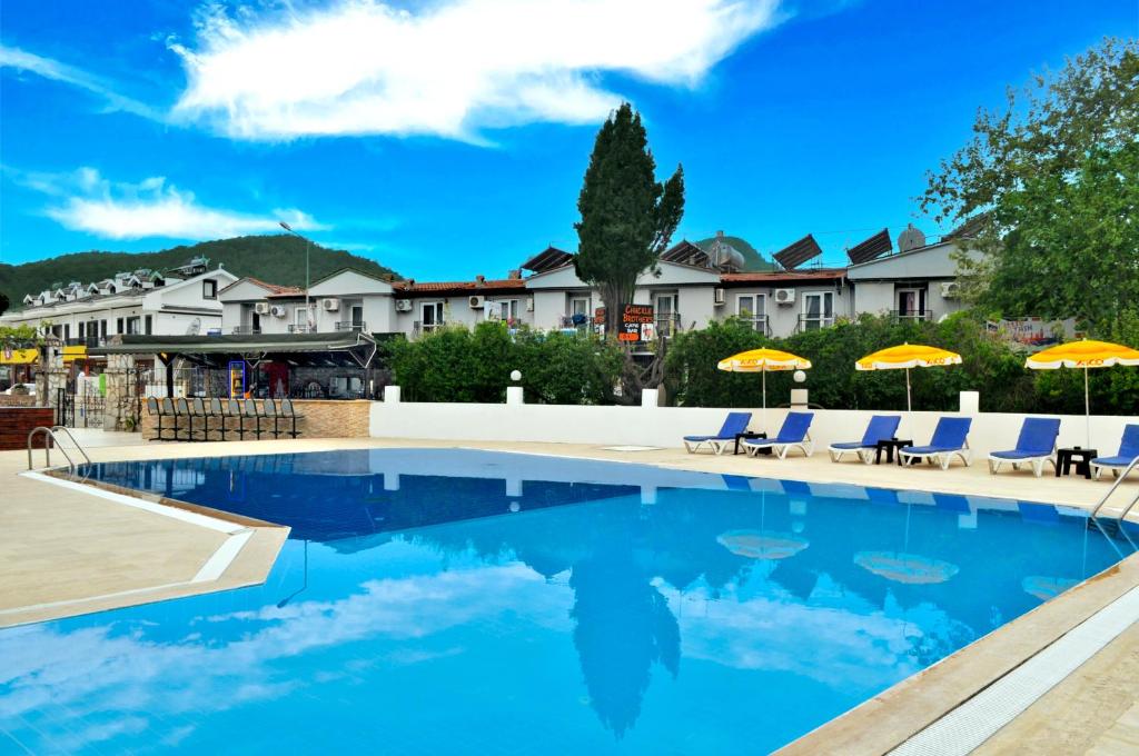 Bazén v ubytování Native Hotel nebo v jeho okolí