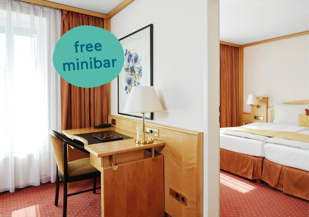Postel nebo postele na pokoji v ubytování Living Hotel Großer Kurfürst