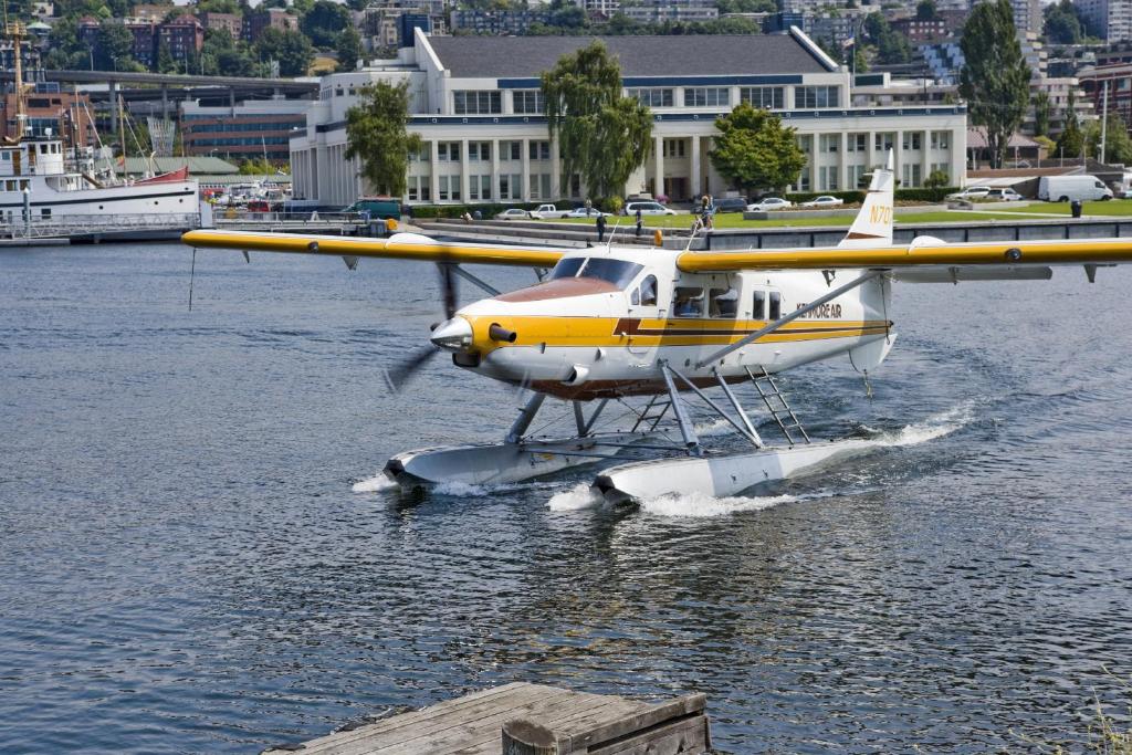 Silver Cloud Hotel - Seattle Lake Union photo