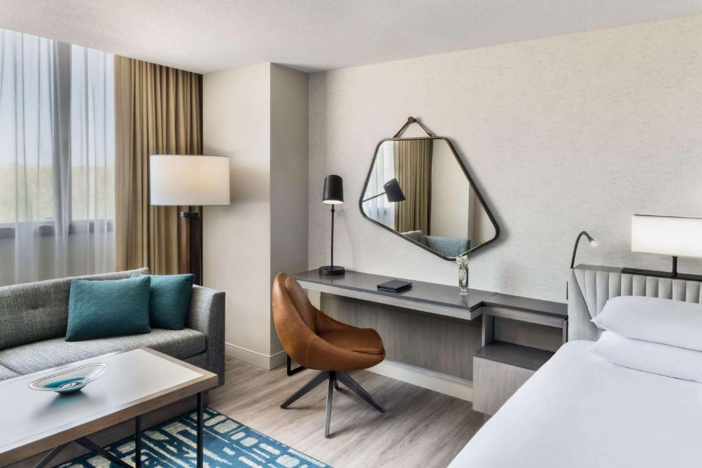 Postel nebo postele na pokoji v ubytování Hyatt Regency O'Hare Chicago