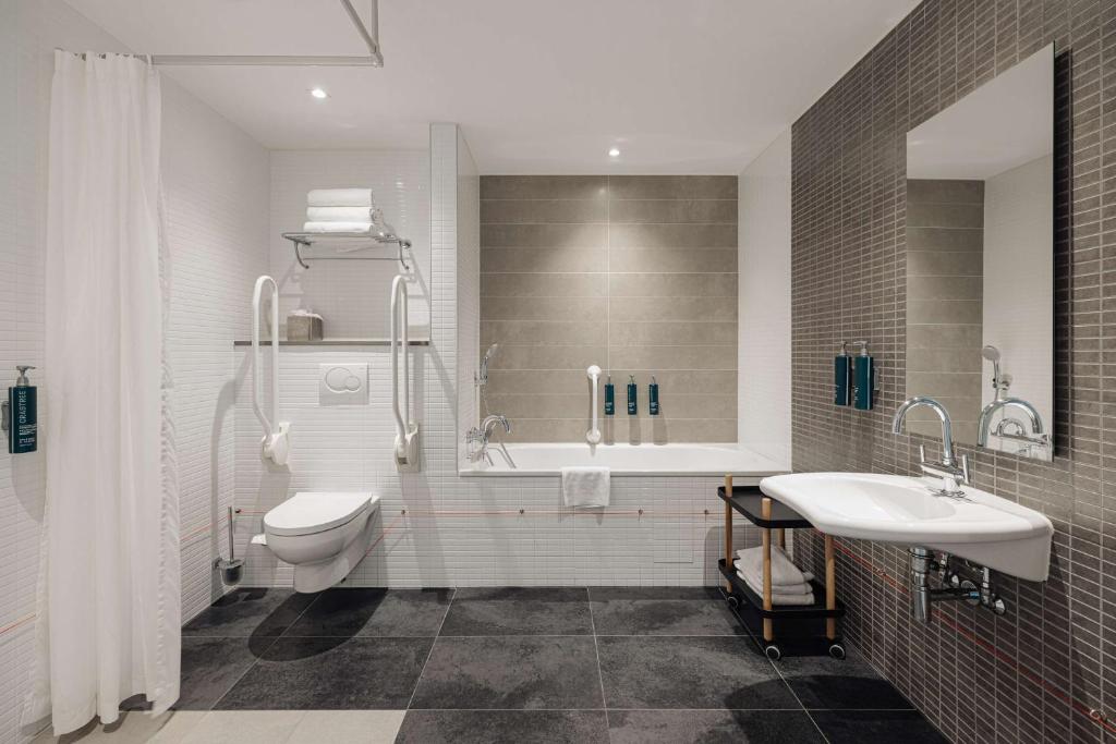 DoubleTree by Hilton Amsterdam Centraal Station - Resim 6