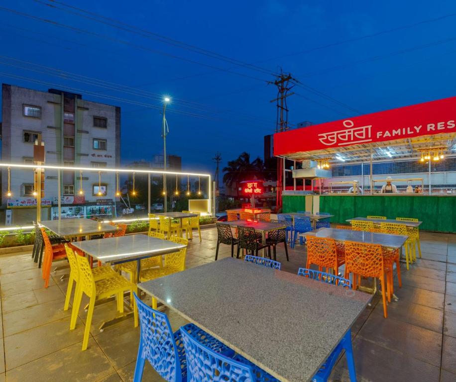 Restaurace v ubytování Hotel Chiranjeevi Kolhapur