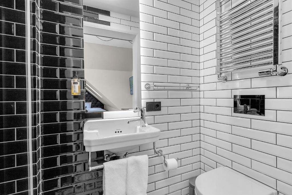 ODDSSON Downtown Hotel - Resim 44