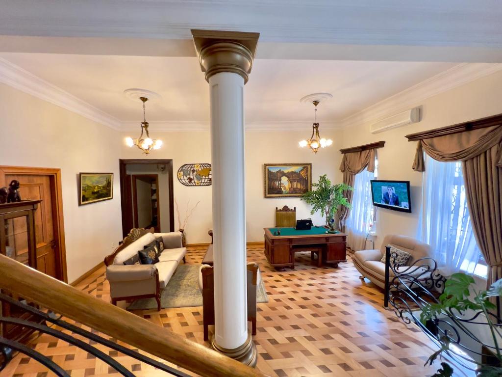 فضای داخلی Luxor Garden در باتومی - تصویر ۳