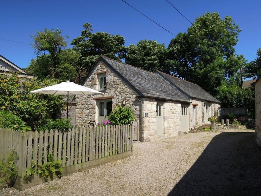 Hoone, kus puhkemaja asub