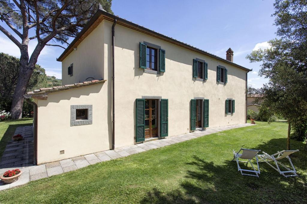 Vonkajšia záhrada v ubytovaní VILLA SAN PIETRO